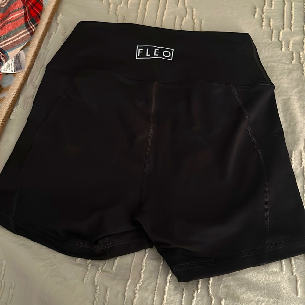 Brand new fleo